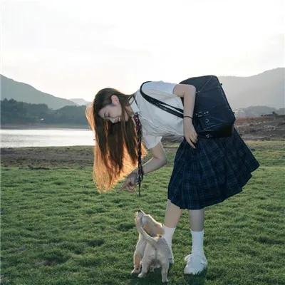 厌世三寡妇